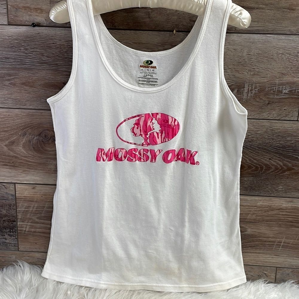 Mossy Oak Ladies Tank Top, Size XL, White and Pink Camo Lettering